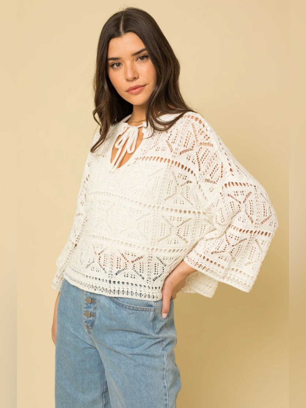 Mia & Tess Crochet Hooded Top in Off White size Large
